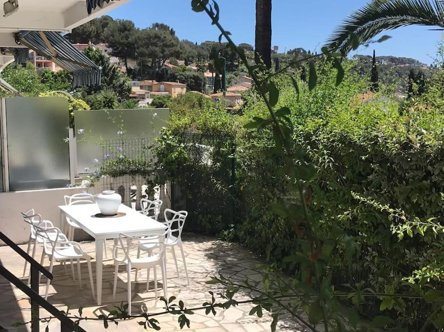 Bandol Roc Beach Vue Mer Grand T3 Face A La Plage Avec Parking 外观 照片