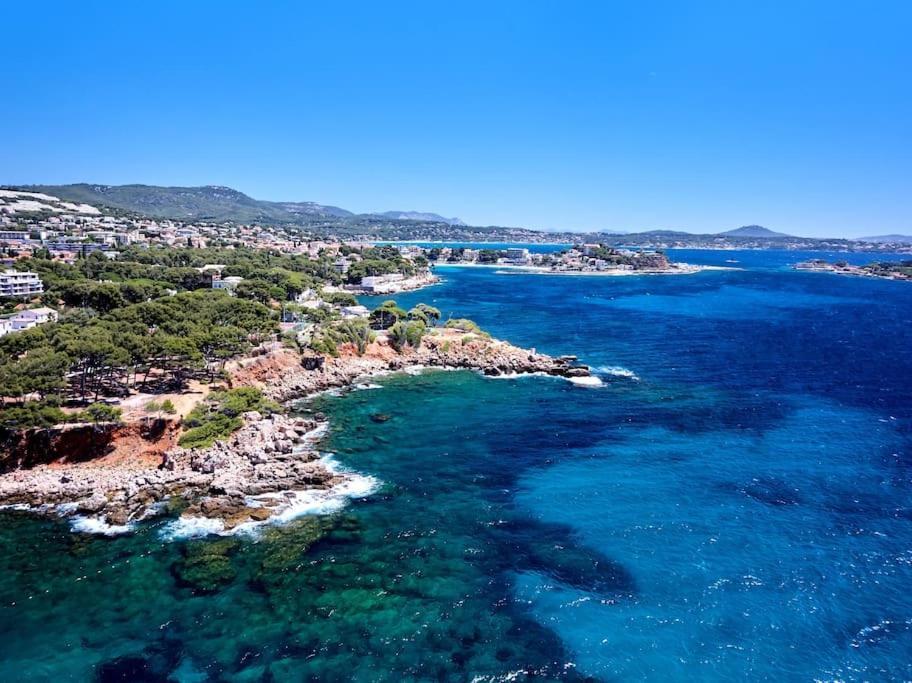 Bandol Roc Beach Vue Mer Grand T3 Face A La Plage Avec Parking 外观 照片