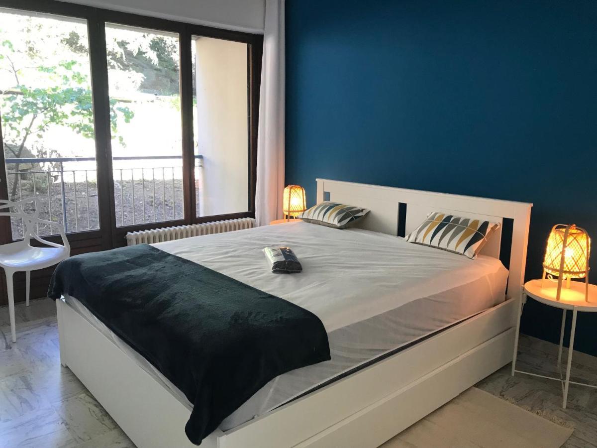 Bandol Roc Beach Vue Mer Grand T3 Face A La Plage Avec Parking 外观 照片